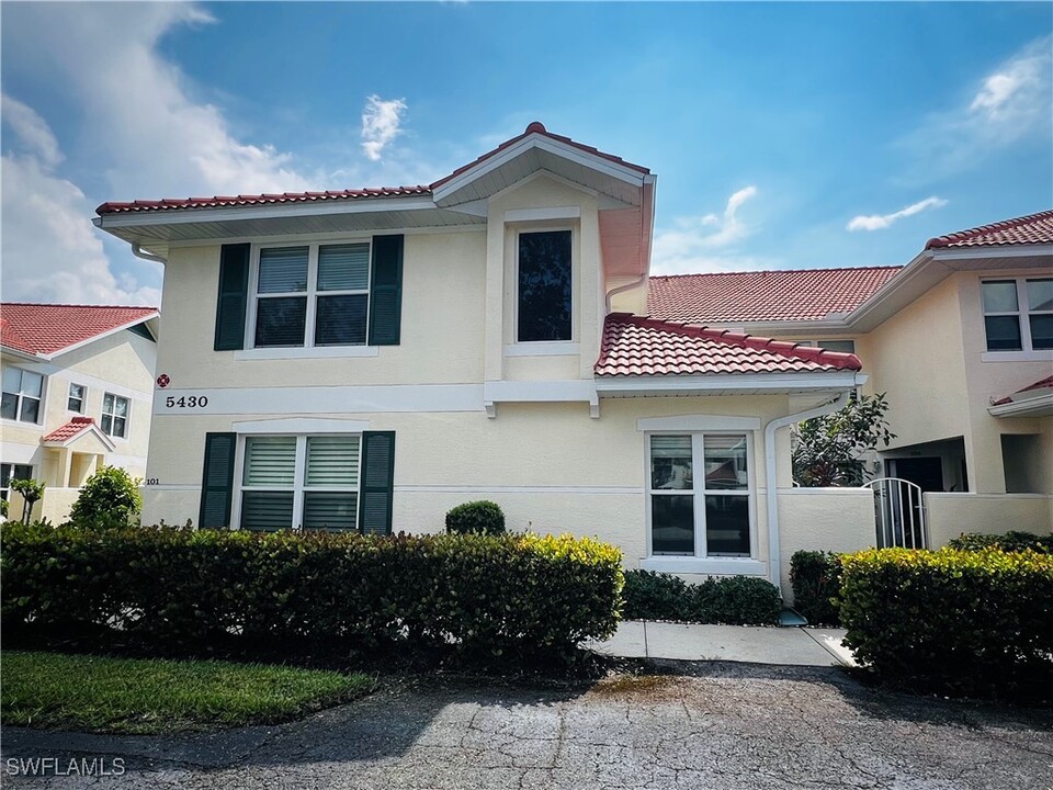 5430 Worthington Ln in Naples, FL - Building Photo