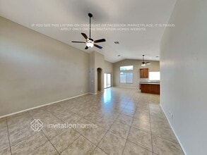 686 E Payton St in San Tan Valley, AZ - Foto de edificio - Building Photo