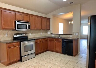 2103 Scott Dr in Copperas Cove, TX - Building Photo - Building Photo