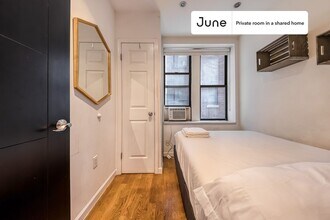 Private bedroom in 4 bed/2 bath Home in New York, NY - Building Photo - Building Photo