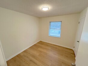 1885 Dessa Dr in Memphis, TN - Building Photo - Building Photo