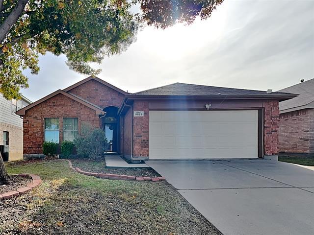 9829 Autumn Sage Dr in Fort Worth, TX - Building Photo