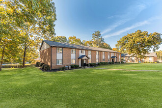 Ridgewood Apartments in Lawrenceville, GA - Foto de edificio - Building Photo