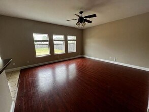 8621 King Ranch Dr in Cross Roads, TX - Building Photo - Building Photo