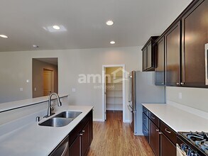 280 Holdener Ln N in Enumclaw, WA - Building Photo - Building Photo