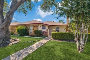 4113 Greenway Dr in Garland, TX - Building Photo