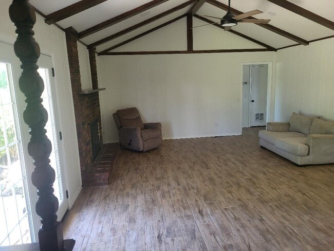 1511 W Magnolia St in Rogers, AR - Building Photo - Building Photo