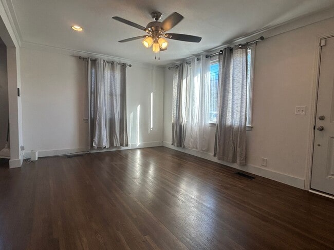 3207 Southlake Dr in Nashville, TN - Building Photo - Building Photo