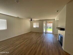 6126 W Ave K1 in Lancaster, CA - Building Photo - Building Photo