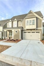 1007 Fendley St in Woodstock, GA - Building Photo - Building Photo