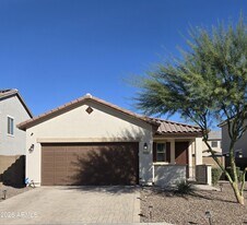 17930 W Toronto Way in Goodyear, AZ - Building Photo