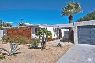 2788 N Starr Rd in Palm Springs, CA - Building Photo - Building Photo