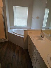 3540 Lake Tiny Cir in Orlando, FL - Building Photo - Building Photo