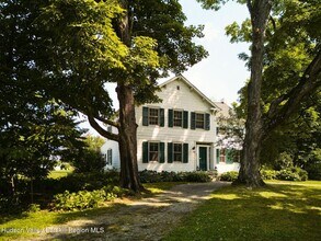 356 Co Rte 6 in Germantown, NY - Building Photo - Building Photo