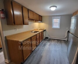 309 Green St in Marcus Hook, PA - Building Photo - Building Photo