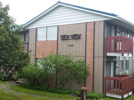 1524 Mission Rd, Unit 7 in Kodiak, AK - Building Photo