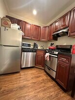 142 Kenrick St, Unit 2 in Boston, MA - Building Photo