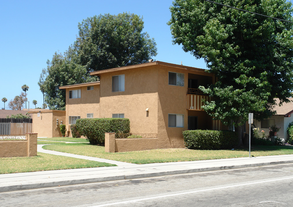 2115 A-D N. Ventura Rd in Oxnard, CA - Foto de edificio