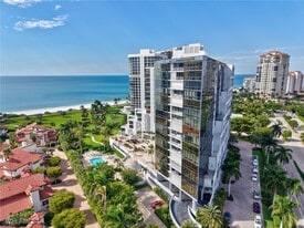 4751 Gulf Shore Blvd N in Naples, FL - Building Photo