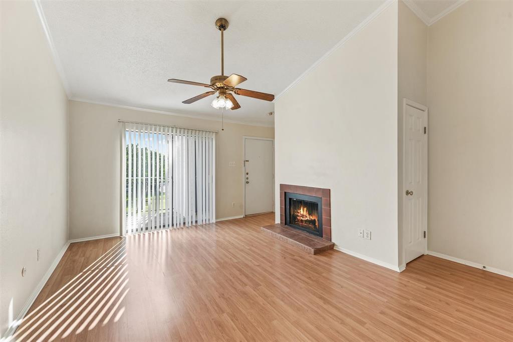 7144 N Holiday Dr in Galveston, TX - Foto de edificio