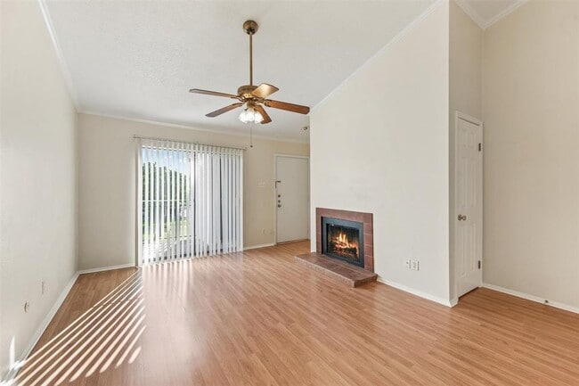 property at 7144 N Holiday Dr