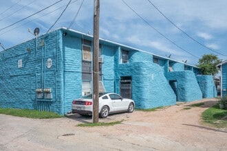 Viento Sereno Apartments in Galveston, TX - Foto de edificio - Building Photo