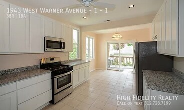 1943 W Warner Ave in Chicago, IL - Foto de edificio - Building Photo