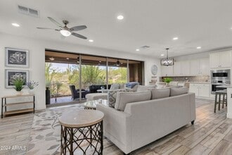 10260 E White Feather Ln, Unit 09-9102 in Scottsdale, AZ - Building Photo - Building Photo