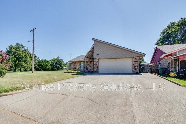1832 Michell Dr in Oklahoma City, OK - Building Photo - Building Photo