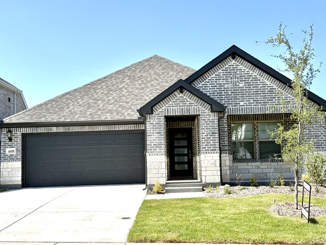 property at 608 Easthill Dr