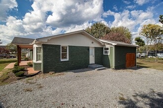 328 Margo Ln, Unit 748209 in McMinnville, TN - Building Photo - Building Photo