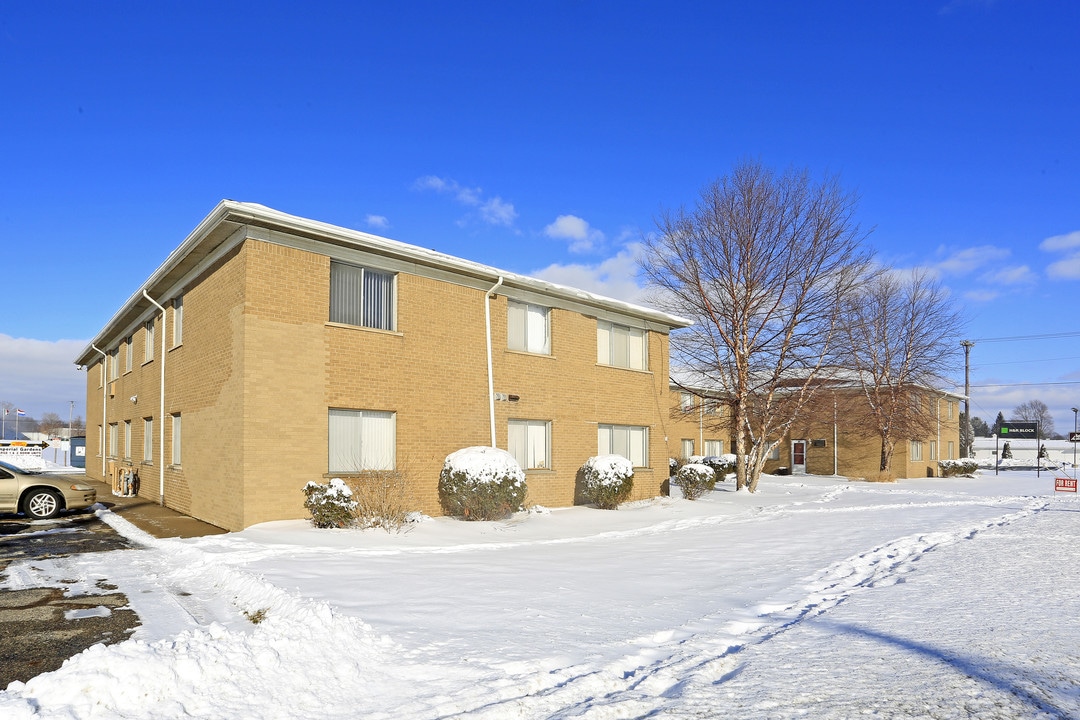 Imperial Gardens Apartments in New Baltimore, MI - Building Photo