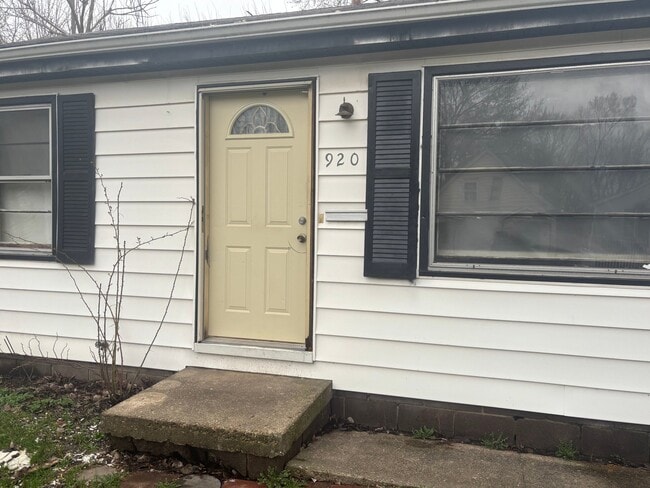 property at 920 N 13th St