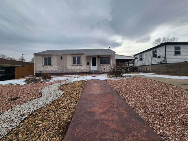 2260 E 91st Ave in Thornton, CO - Foto de edificio - Building Photo