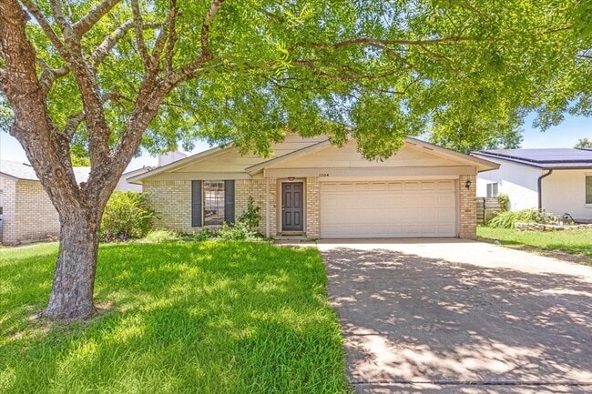 property at 11104 Applewood Dr