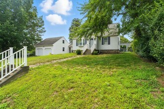 178 Massasoit Rd in Worcester, MA - Building Photo - Building Photo