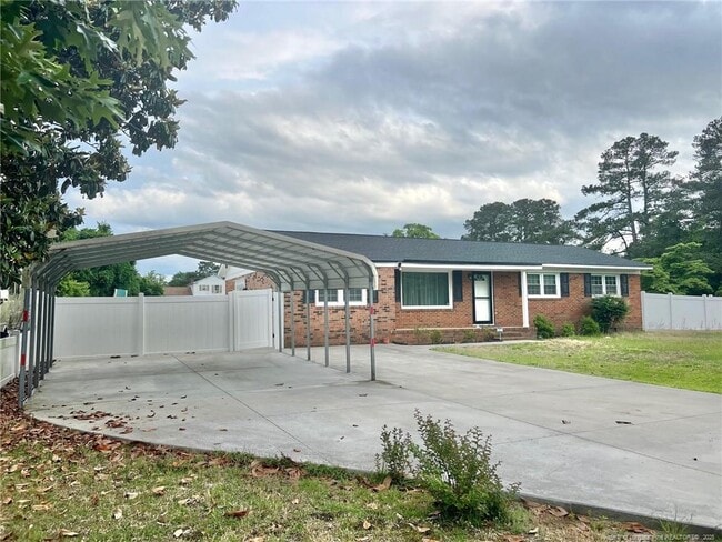 965 Kaywood Dr in Fayetteville, NC - Building Photo - Building Photo