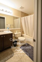 216 Matthews Drive in Newark, NJ - Building Photo - Building Photo