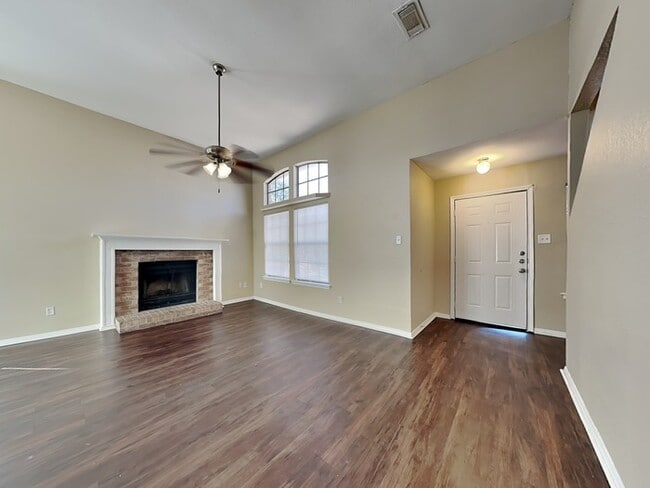 13116 Rustic Trail in Balch Springs, TX - Building Photo - Building Photo