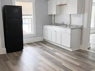 242 E High St, Unit 248-1 in Manchester, NH - Foto de edificio - Building Photo