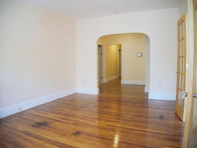 39 Dwight St in Brookline, MA - Building Photo - Building Photo