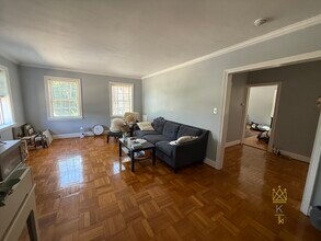 312 Washington St in Wellesley, MA - Building Photo - Building Photo