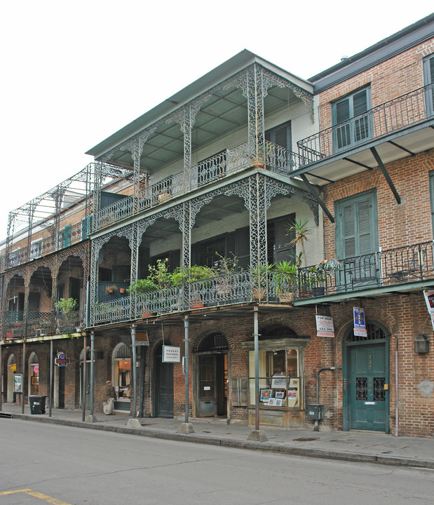 736 Royal St in New Orleans, LA - Foto de edificio