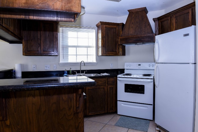 2013 Lacywood in Edinburg, TX - Building Photo - Building Photo