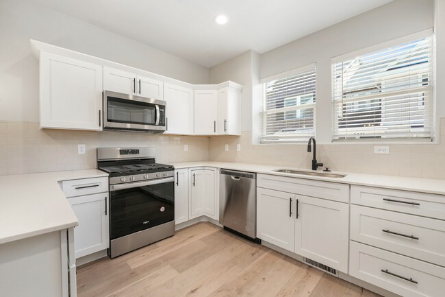 4156 W Hardman Way in Lehi, UT - Building Photo - Building Photo
