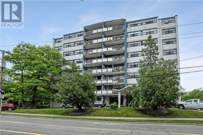 property at 2170 Lakeshore Rd.