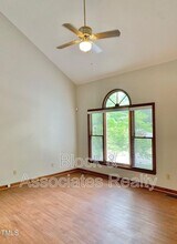 211 Beechtree Dr in Cary, NC - Building Photo - Building Photo