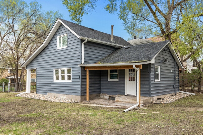 property at 633 Polk St NE