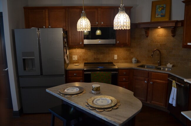 445 W Blount Ave in Knoxville, TN - Building Photo - Building Photo