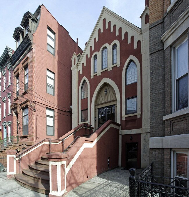 637 Garden St in Hoboken, NJ - Building Photo - Building Photo